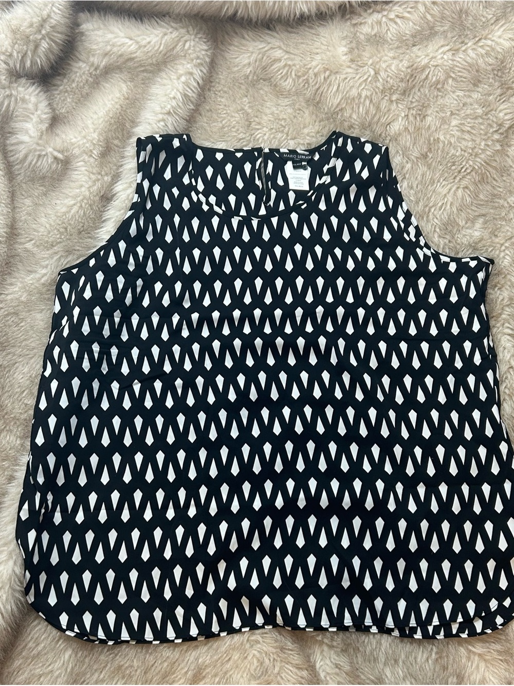 Mario Serrani Black and White Geometric Sleeveless Camisole
